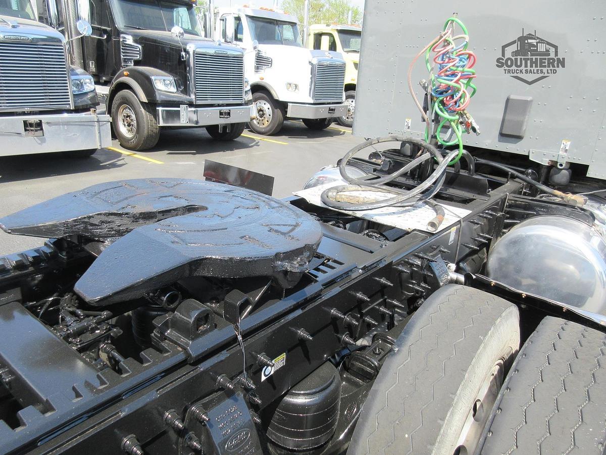 Used 2023 PETERBILT 567