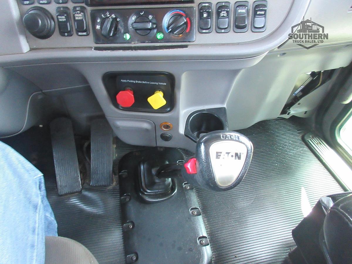 Used 2015 PETERBILT 389