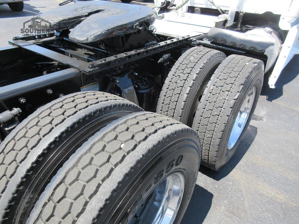 Used 2020 FREIGHTLINER CASCADIA 126
