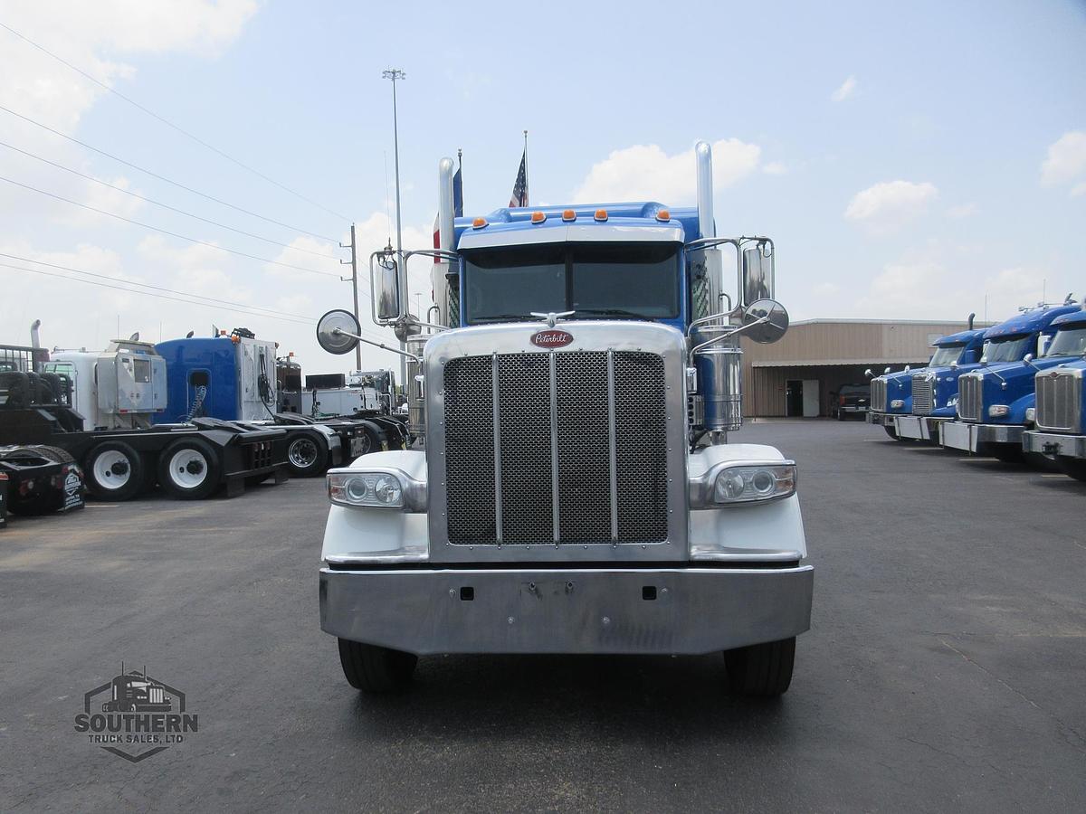 Used 2019 PETERBILT 389