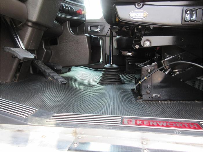 Used 2013 KENWORTH T660