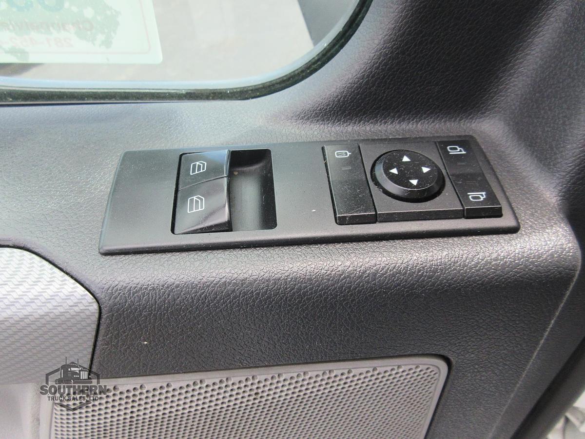 Used 2019 FREIGHTLINER CASCADIA 126