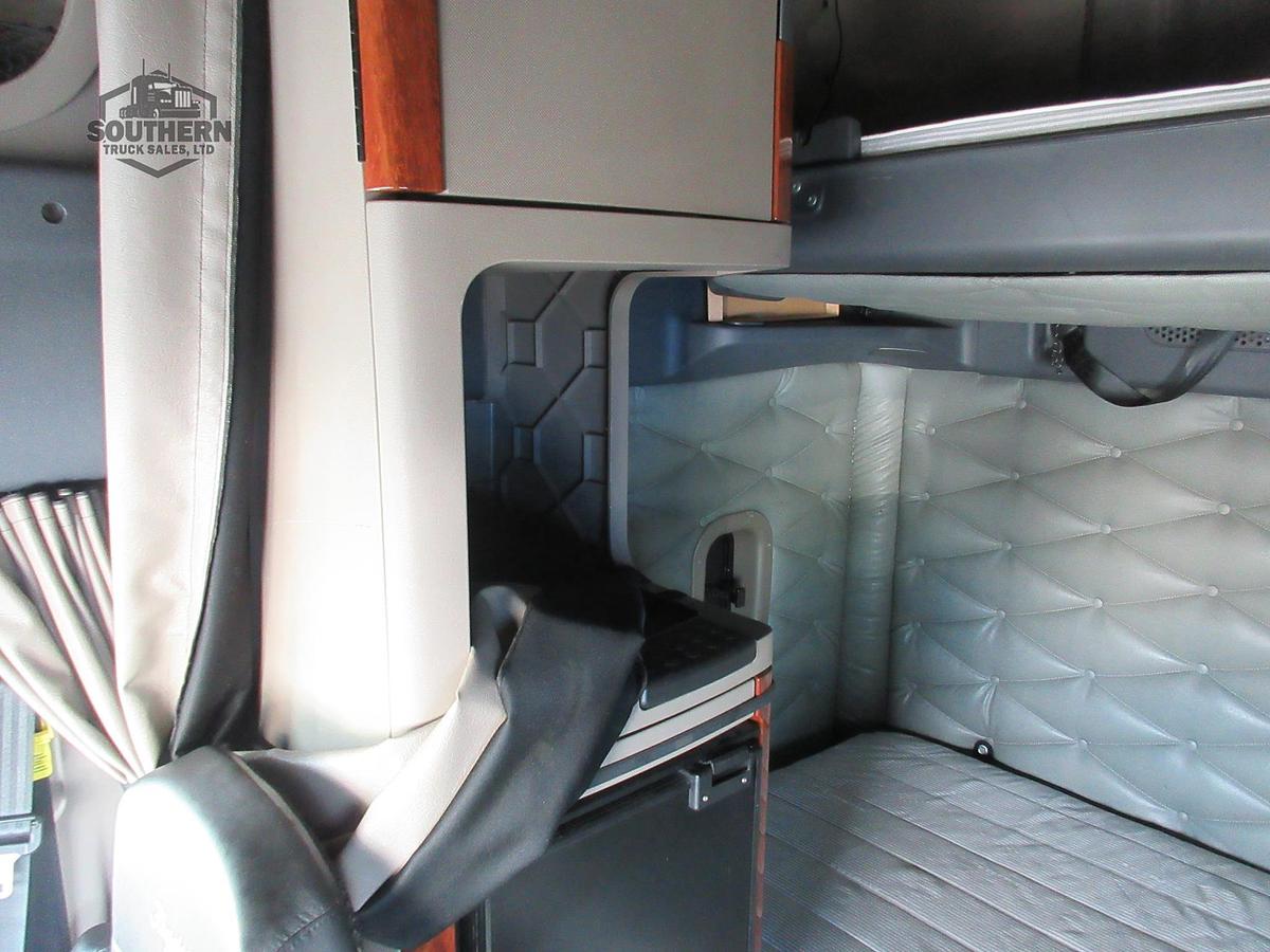 Used 2020 FREIGHTLINER CASCADIA 125