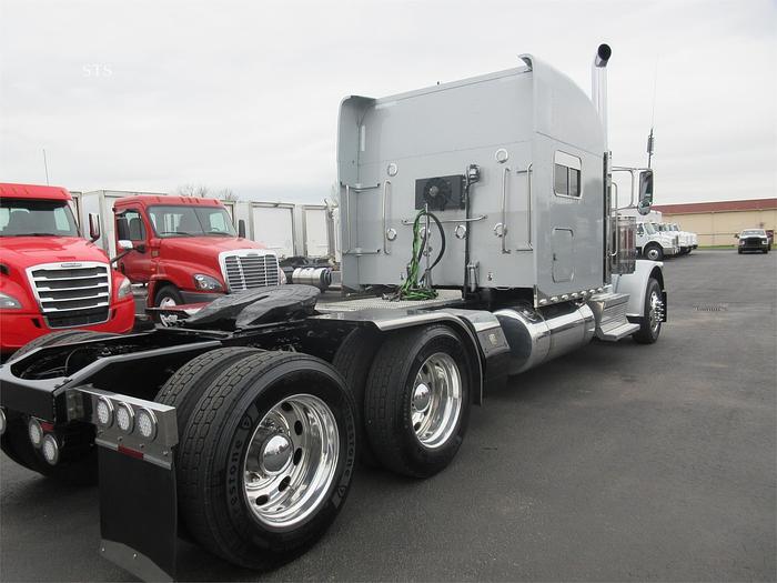 Used 2019 PETERBILT 389