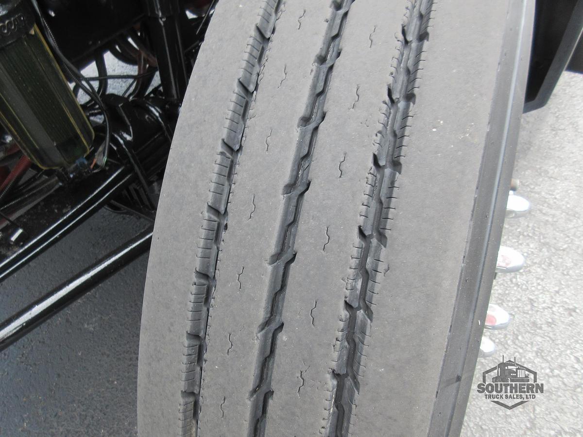 Used 2021 KENWORTH T880