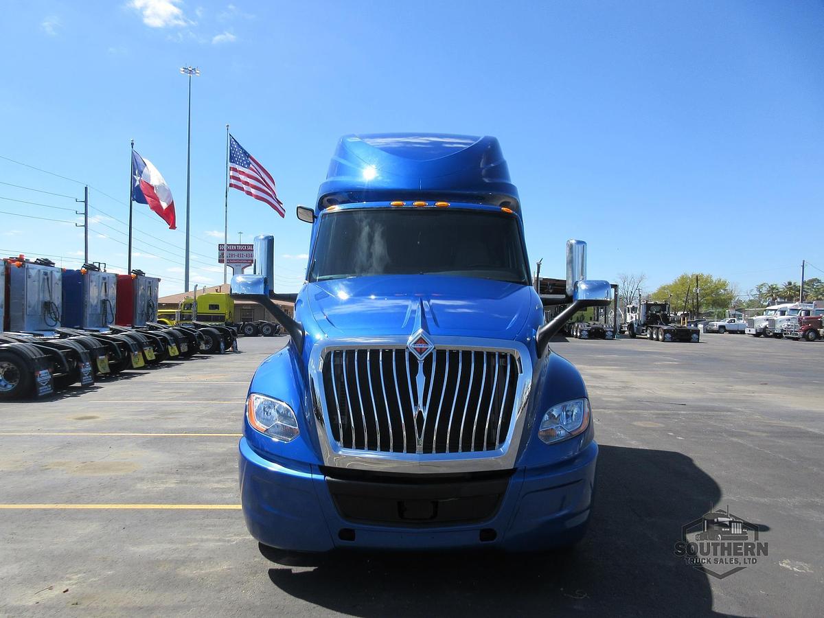 Used 2021 INTERNATIONAL LT