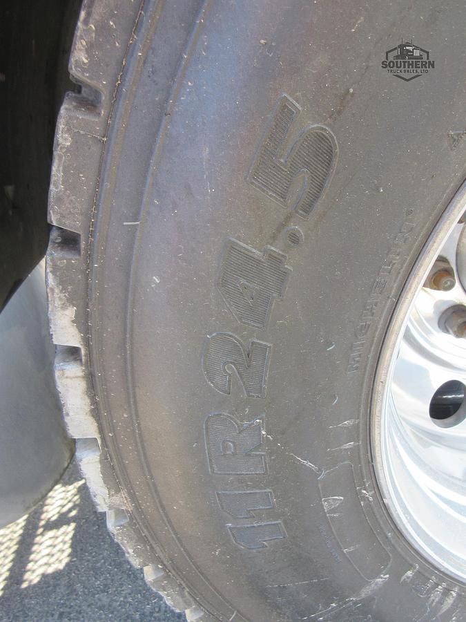 Used 2020 PETERBILT 567