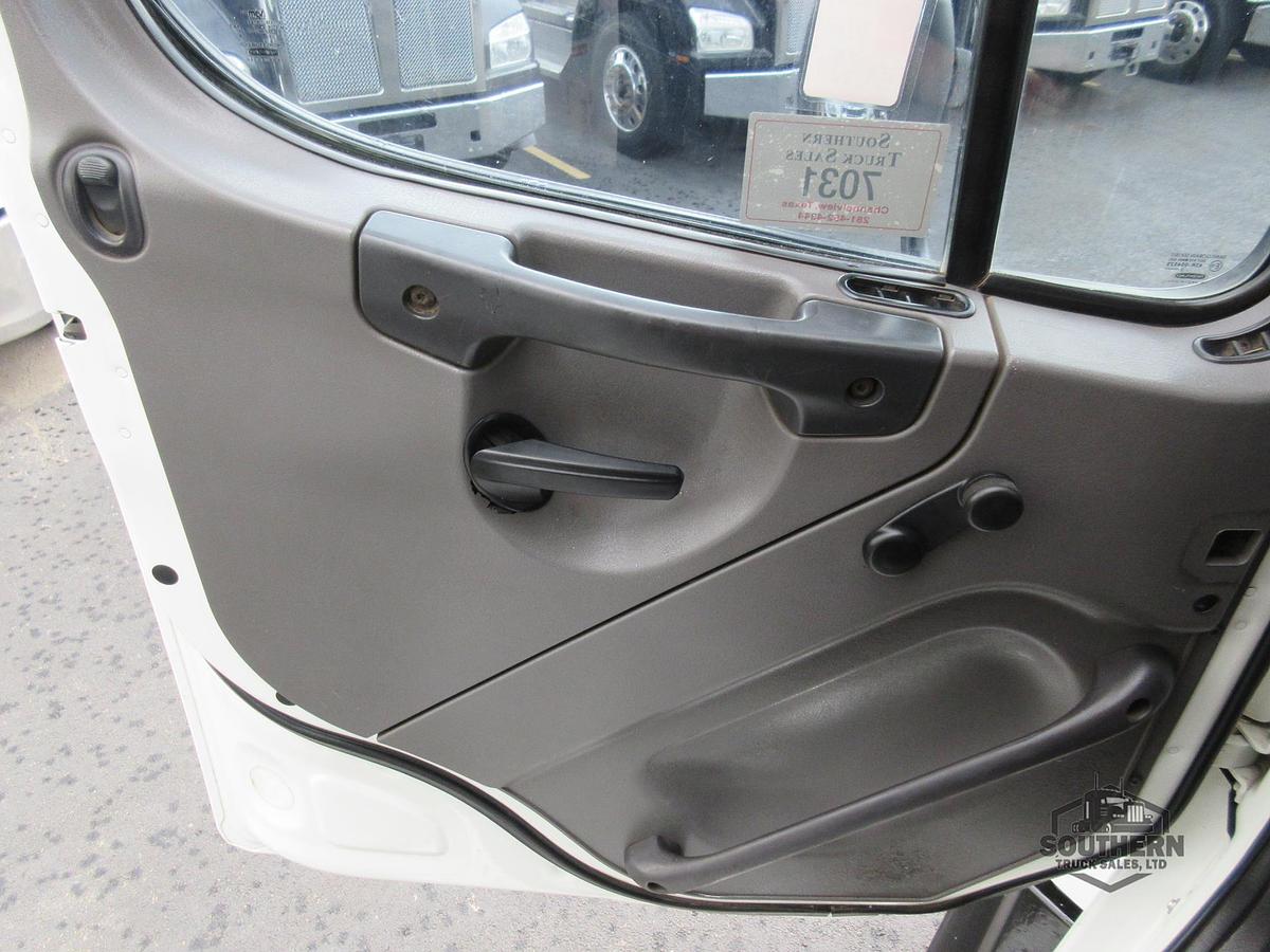 Used 2014 FREIGHTLINER 114SD