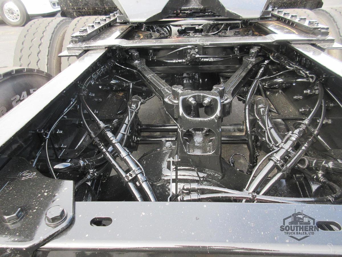 Used 2023 KENWORTH W900