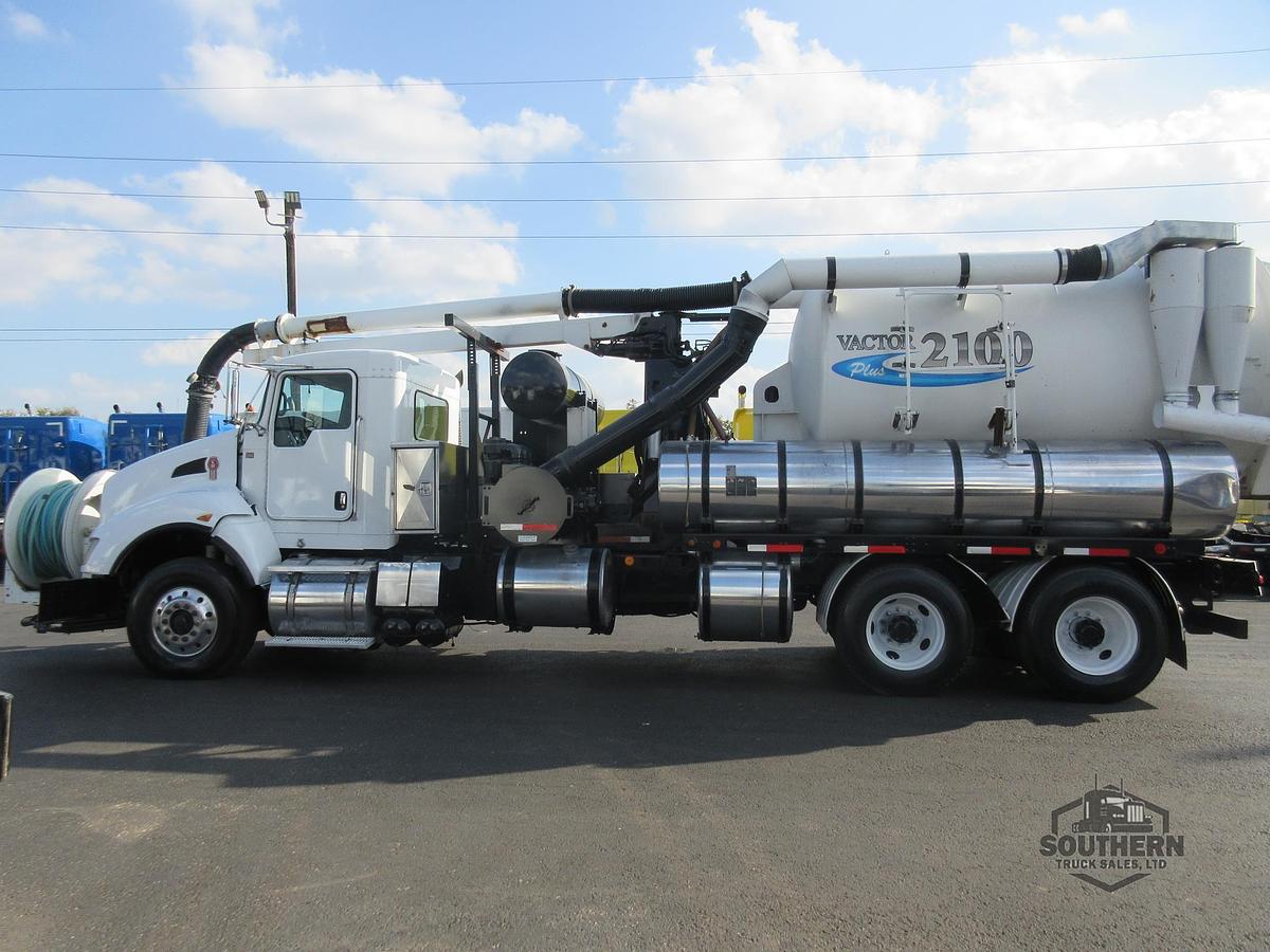 Used 2013 KENWORTH T440