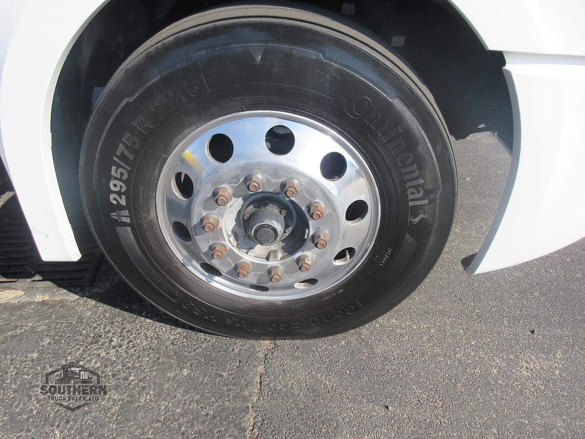 Used 2020 FREIGHTLINER CASCADIA 126