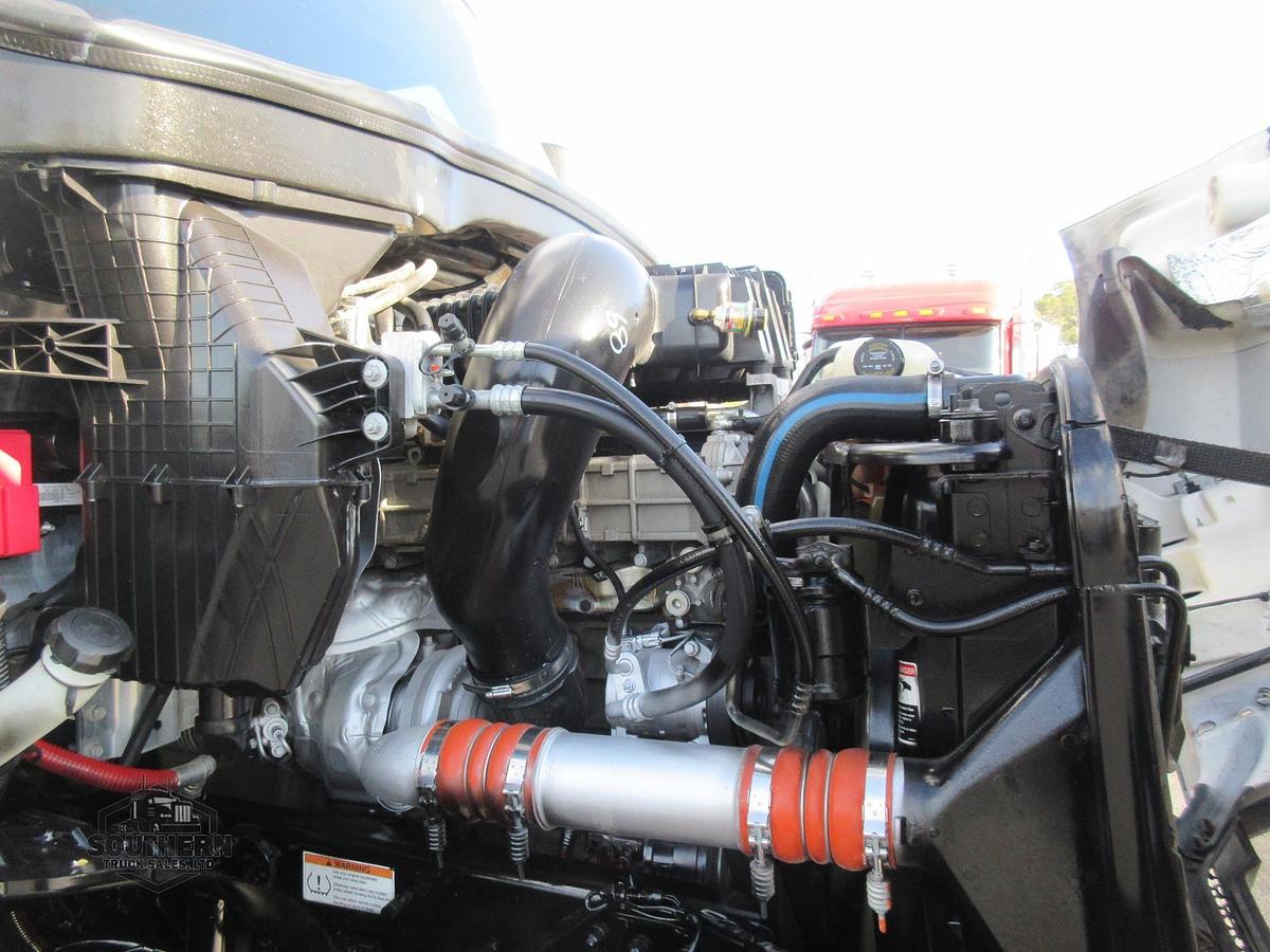 Used 2022 FREIGHTLINER CASCADIA 116