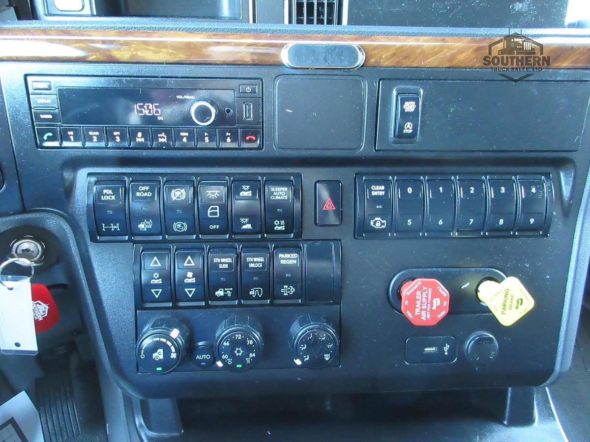 Used 2021 INTERNATIONAL LT