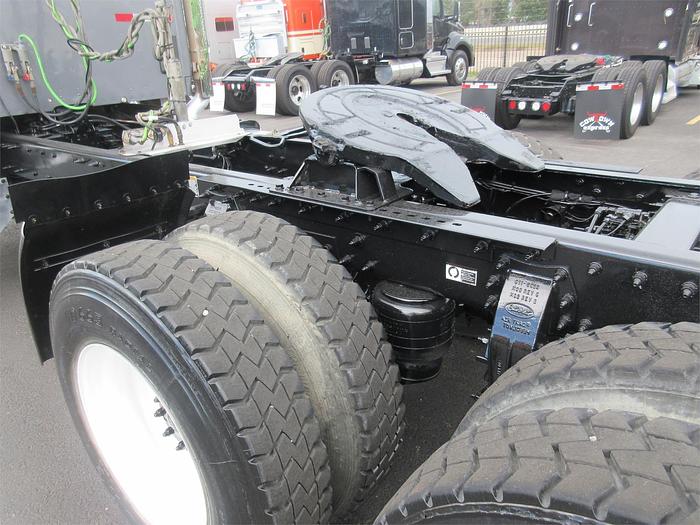 Used 2020 PETERBILT 567