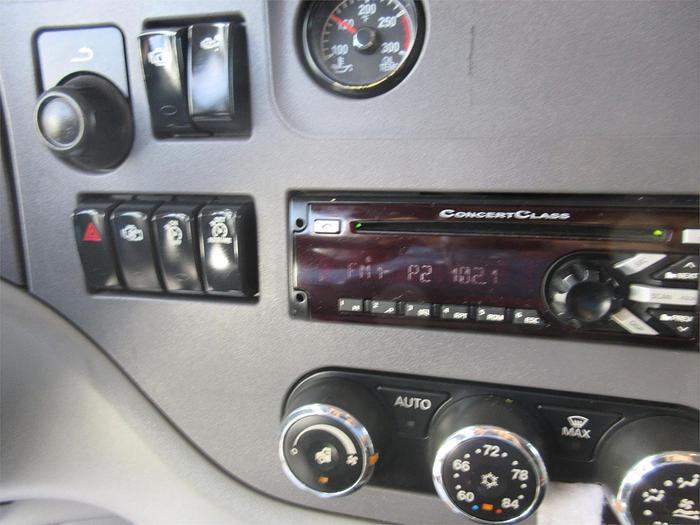 Used 2015 PETERBILT 579