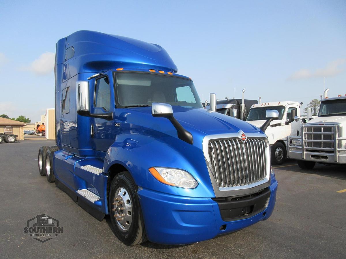 Used 2021 INTERNATIONAL LT