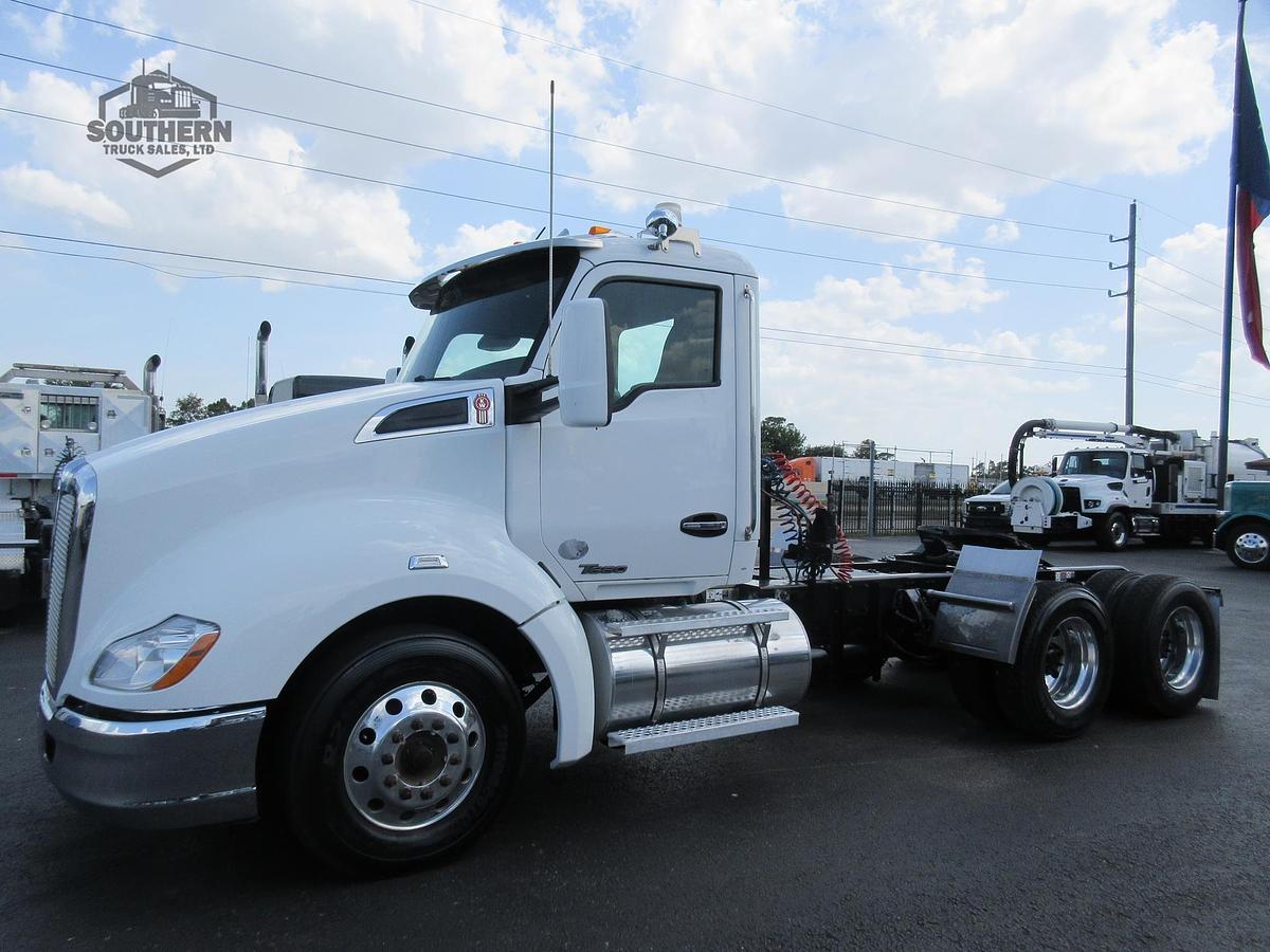 Used 2017 KENWORTH T680