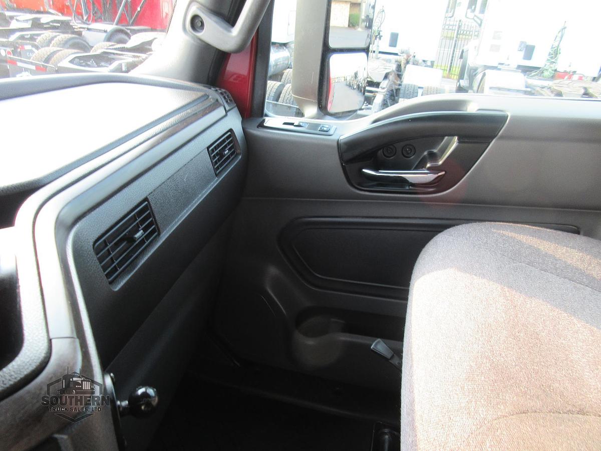 Used 2023 INTERNATIONAL LT