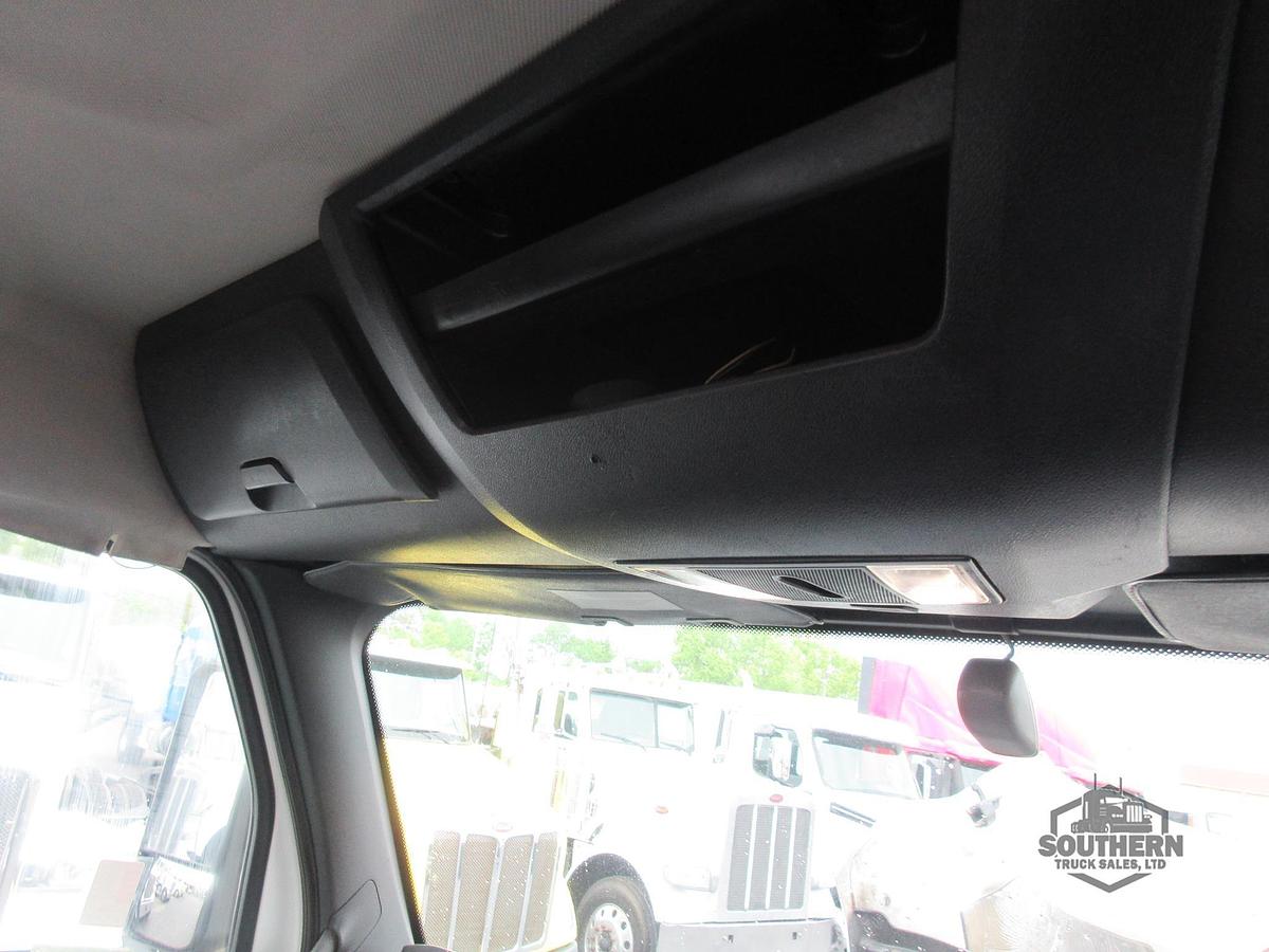 Used 2019 FREIGHTLINER CASCADIA 126