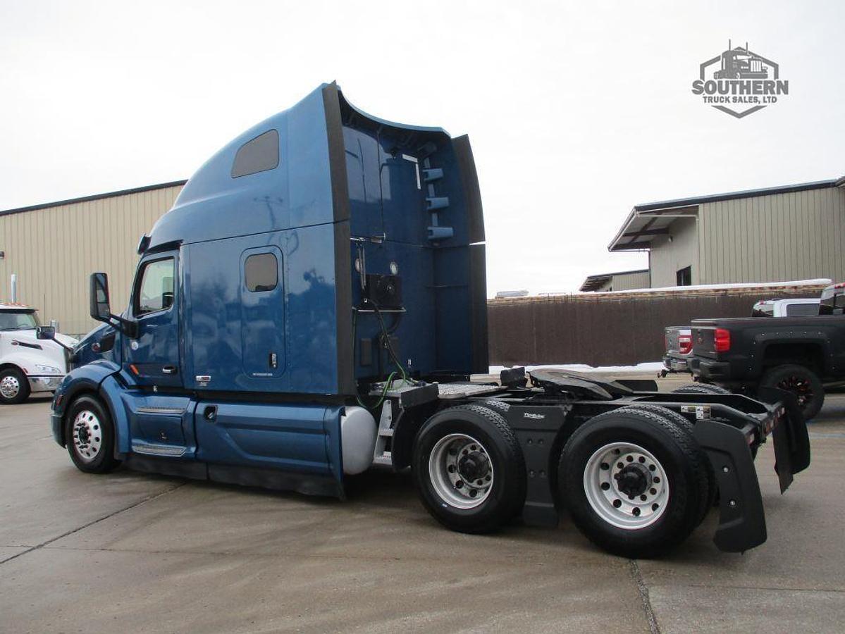 Used 2021 PETERBILT 579