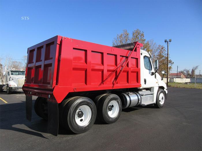 Used 2016 FREIGHTLINER CASCADIA 125