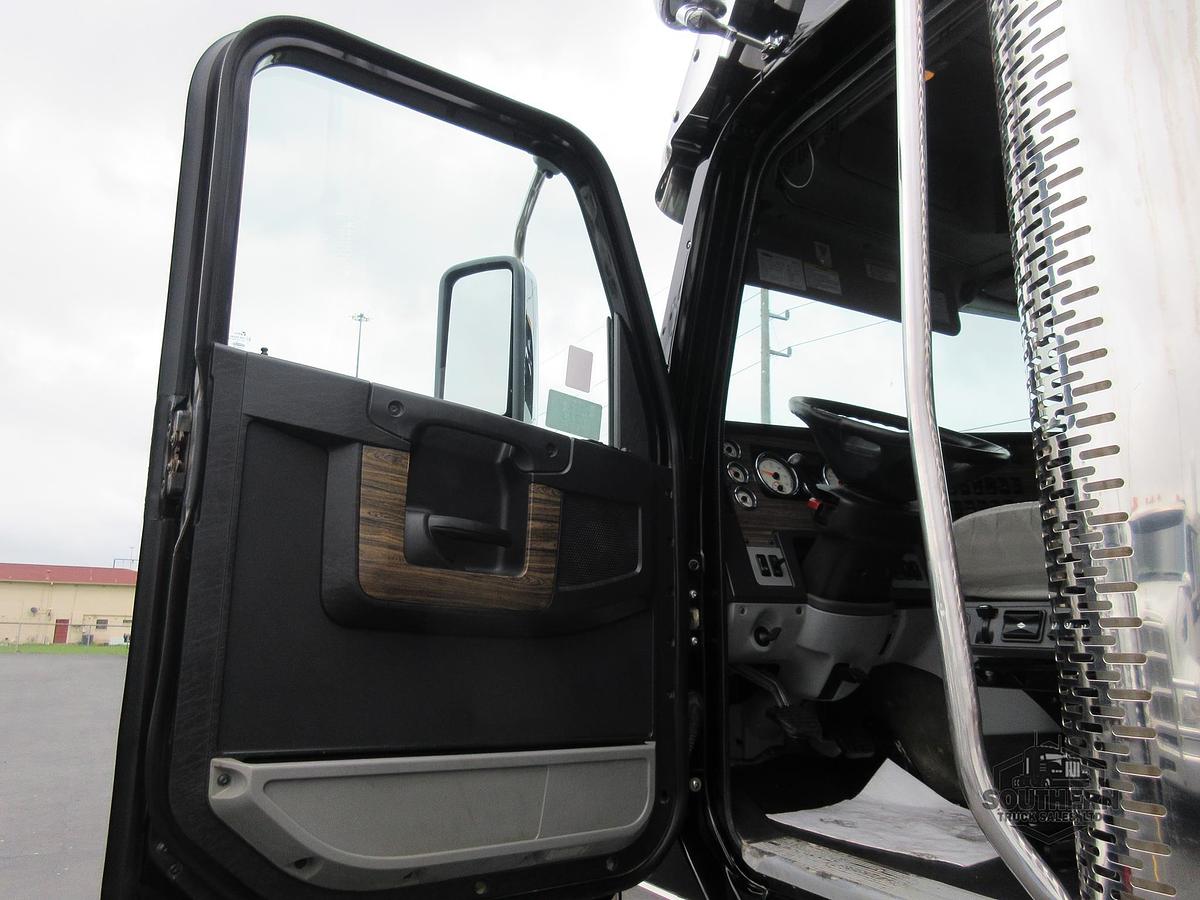 Used 2023 FREIGHTLINER CORONADO 122 SD