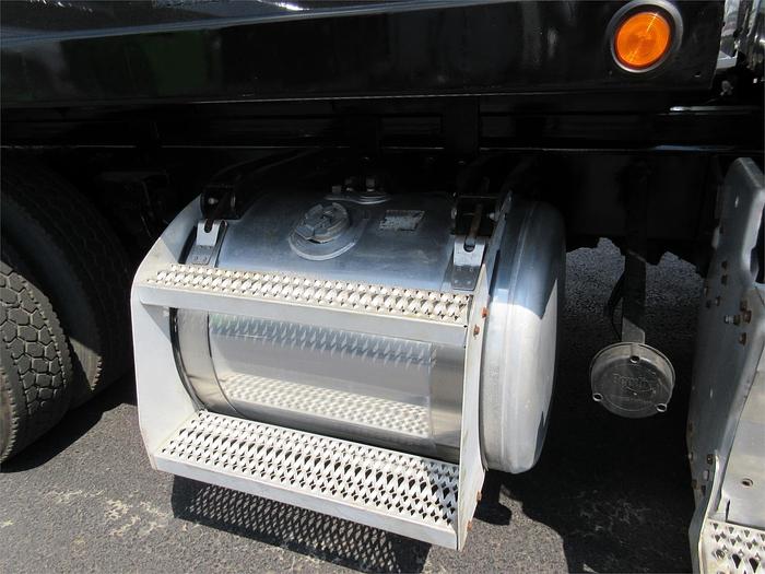 Used 2016 PETERBILT 579