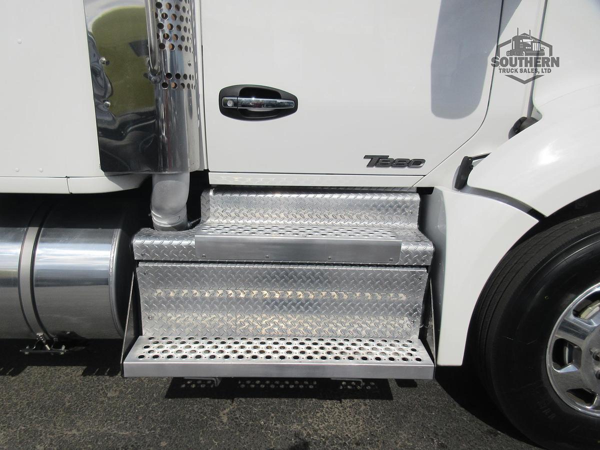 Used 2019 KENWORTH T880