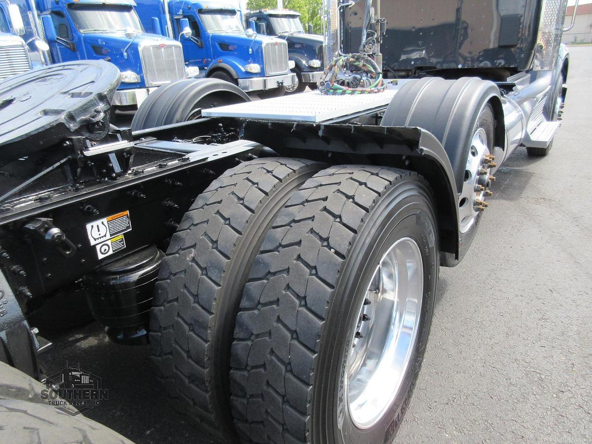 Used 2025 PETERBILT 567