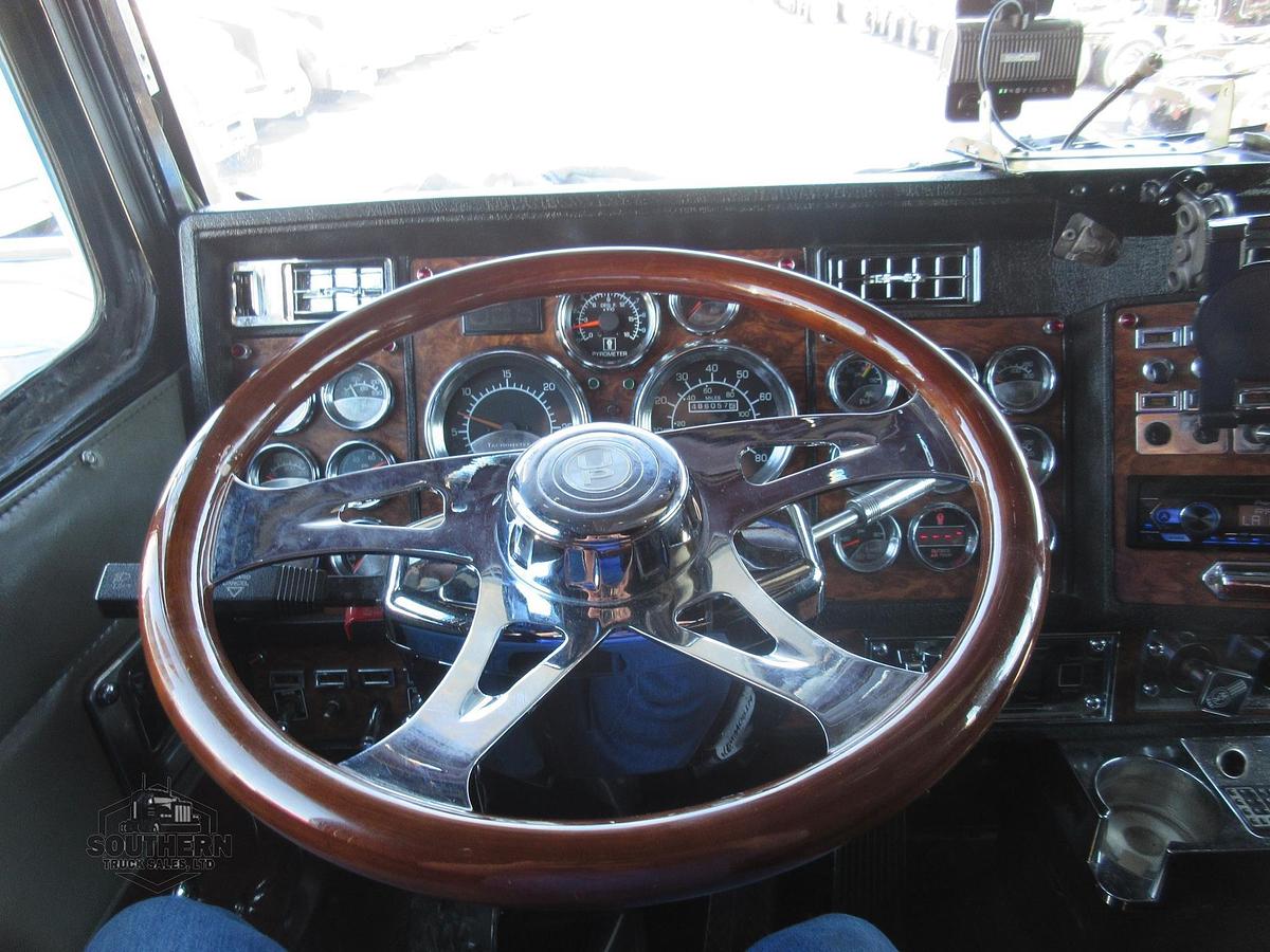 Used 2000 KENWORTH W900L