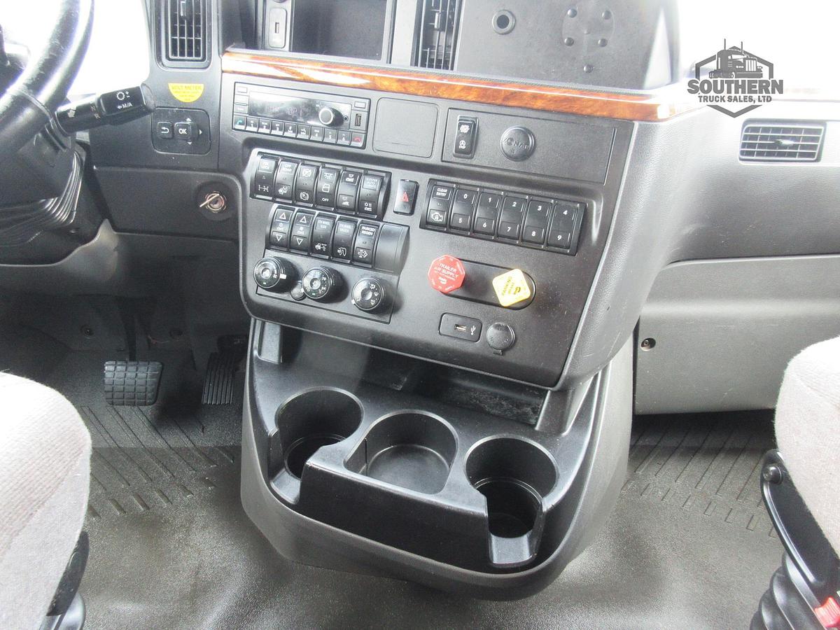 Used 2021 INTERNATIONAL LT