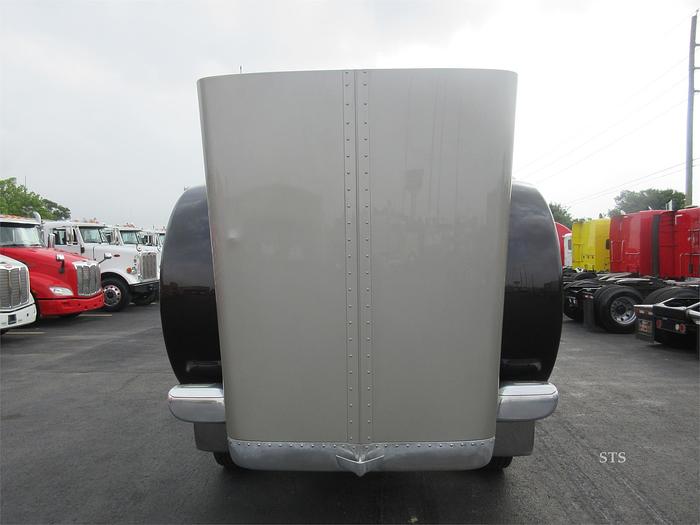 Used 2017 PETERBILT 389