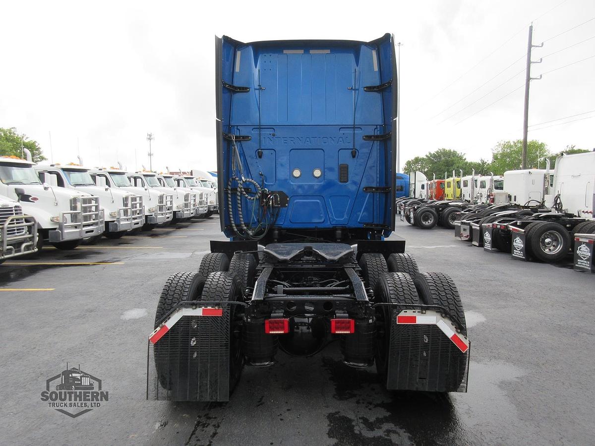 Used 2021 INTERNATIONAL LT