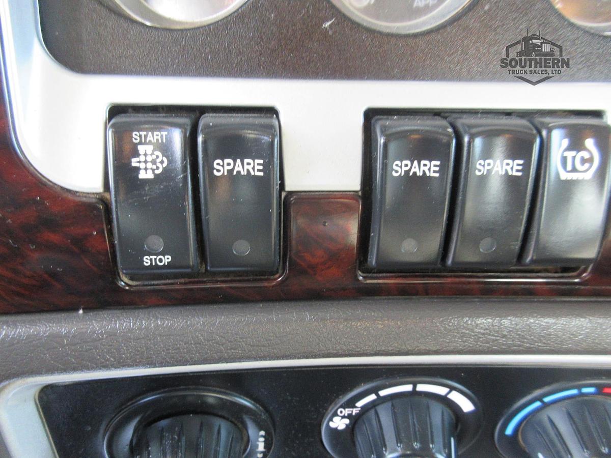 Used 2023 KENWORTH W900L