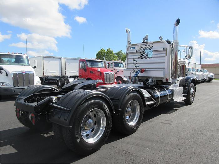 Used 2015 PETERBILT 389