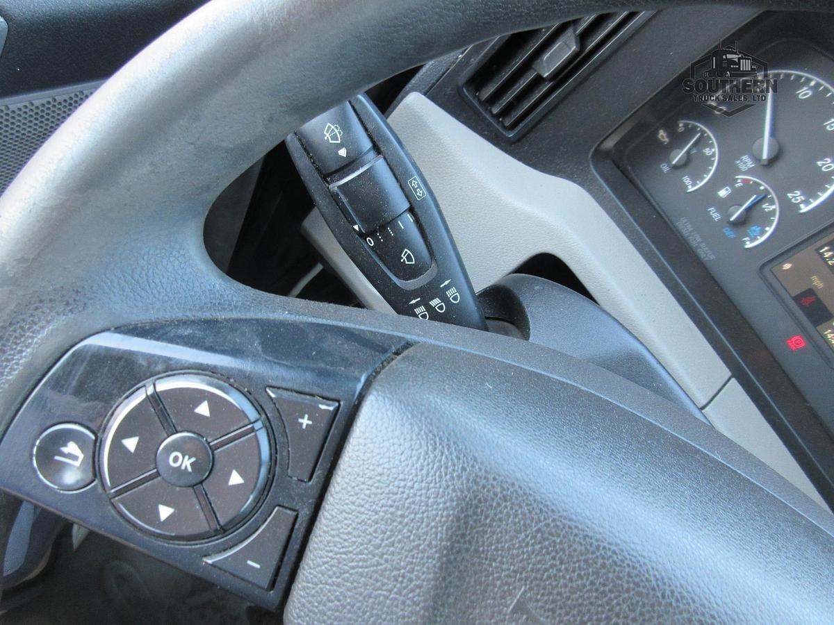 Used 2019 FREIGHTLINER CASCADIA 126