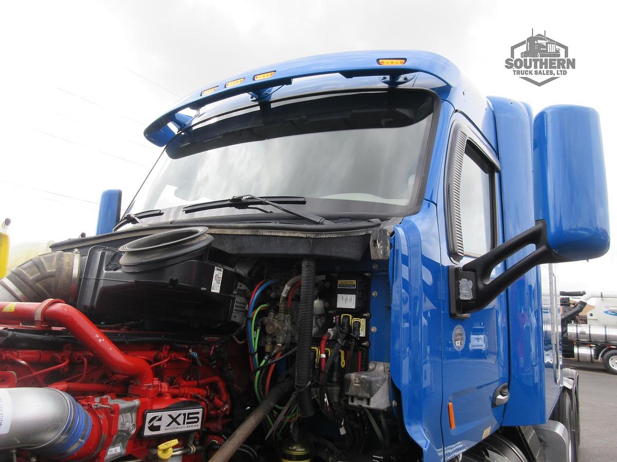 Used 2020 PETERBILT 567