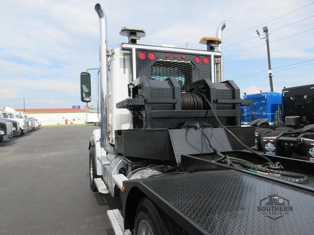 Used 2018 FREIGHTLINER CORONADO 122 SD