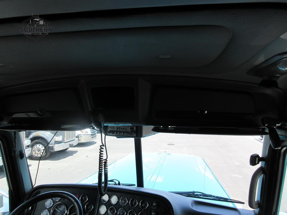 Used 2022 PETERBILT 389