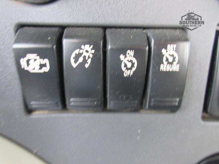 Used 2020 PETERBILT 567