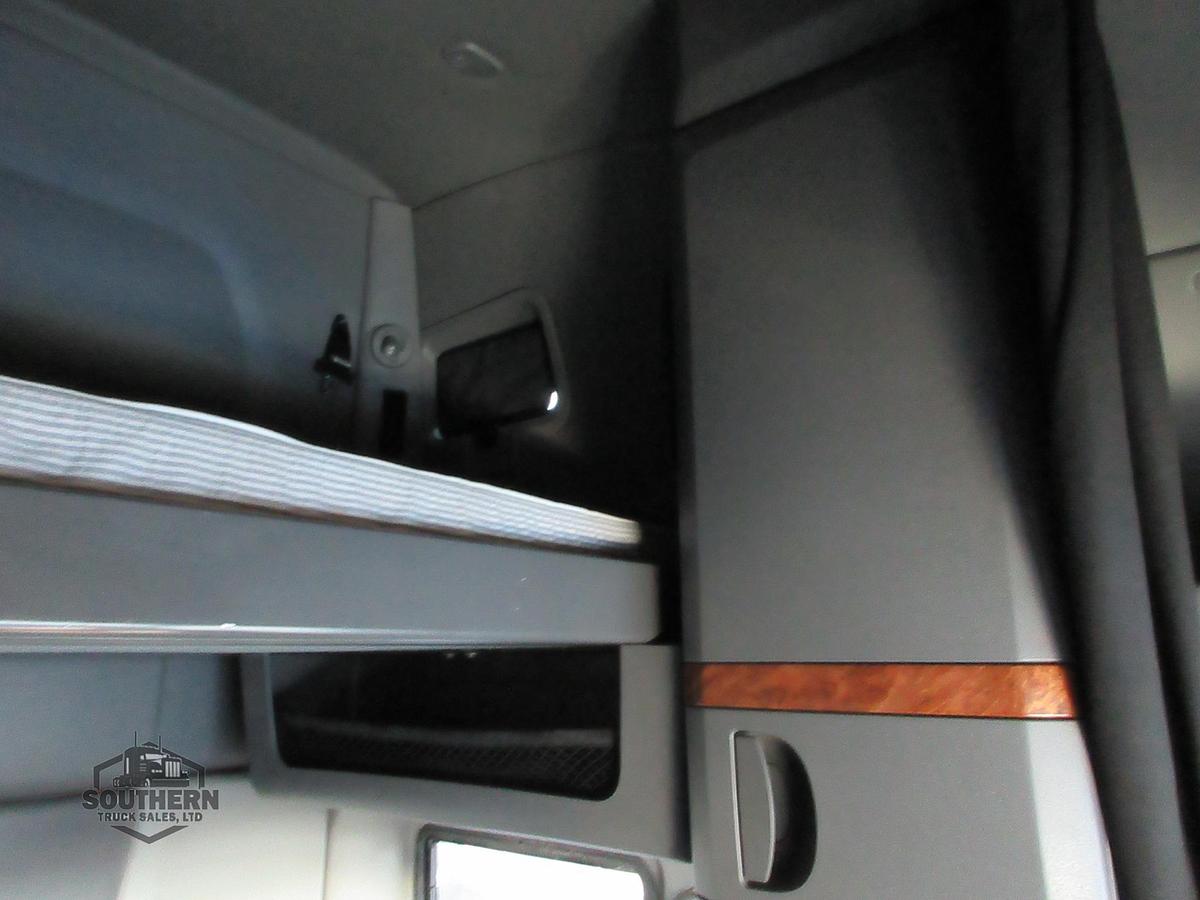 Used 2021 INTERNATIONAL LT
