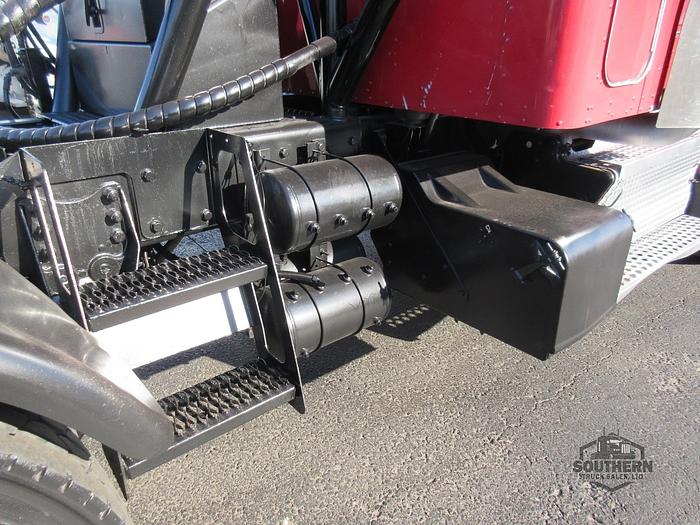 Used 2011 KENWORTH T800