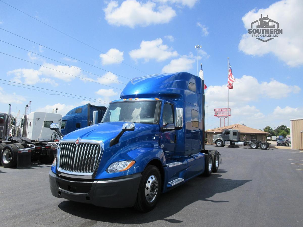 Used 2021 INTERNATIONAL LT