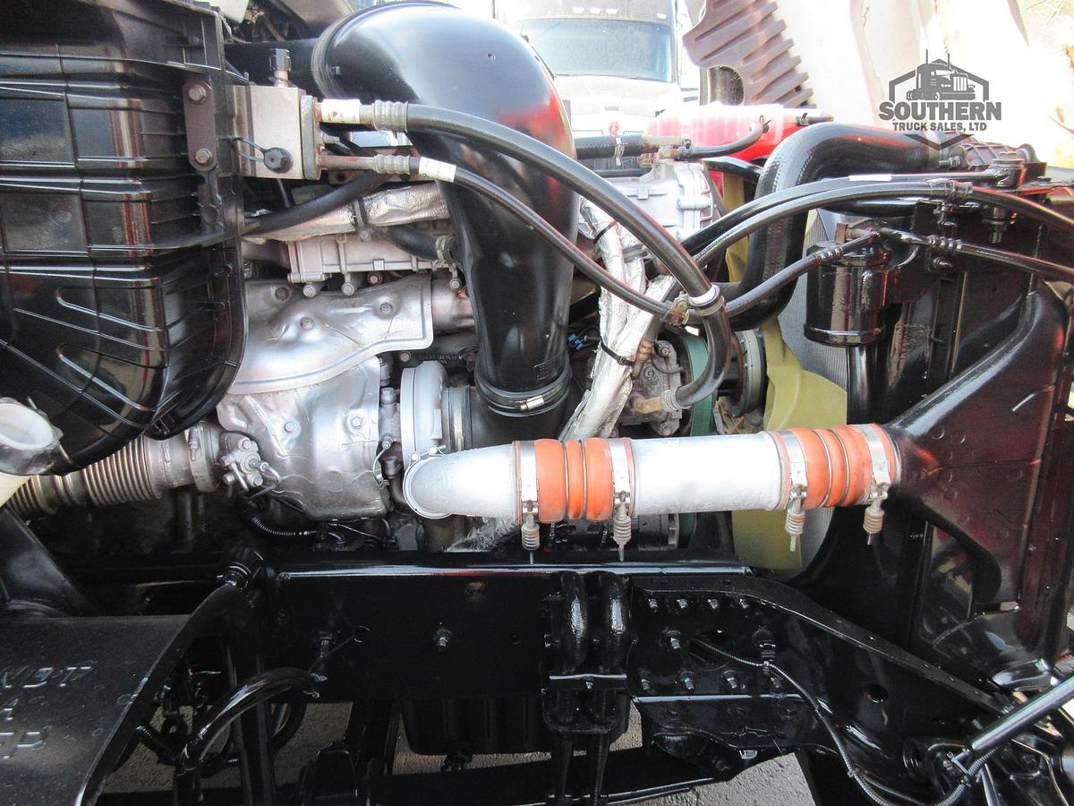 Used 2018 FREIGHTLINER CASCADIA 125