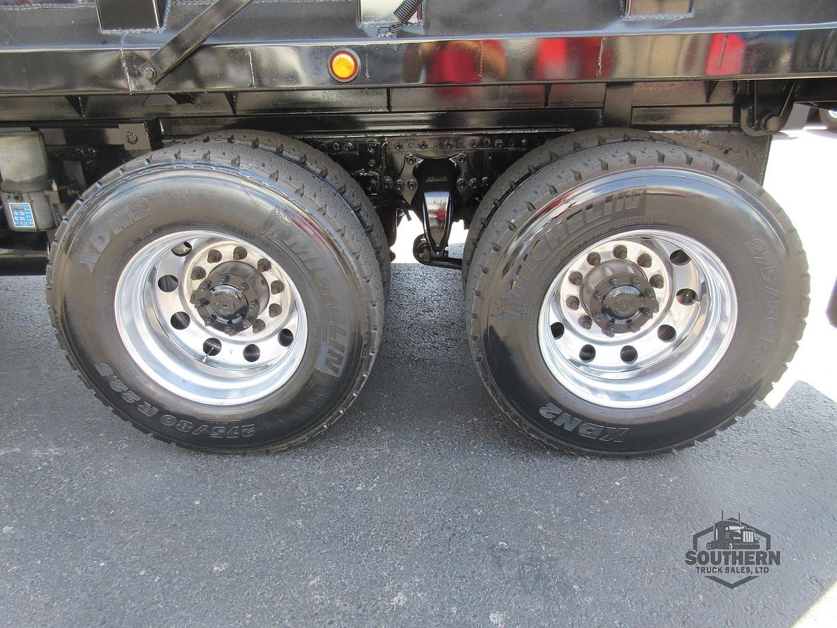 Used 2019 FREIGHTLINER CASCADIA 113