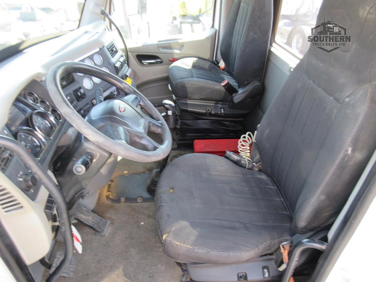 Used 2020 PETERBILT 567