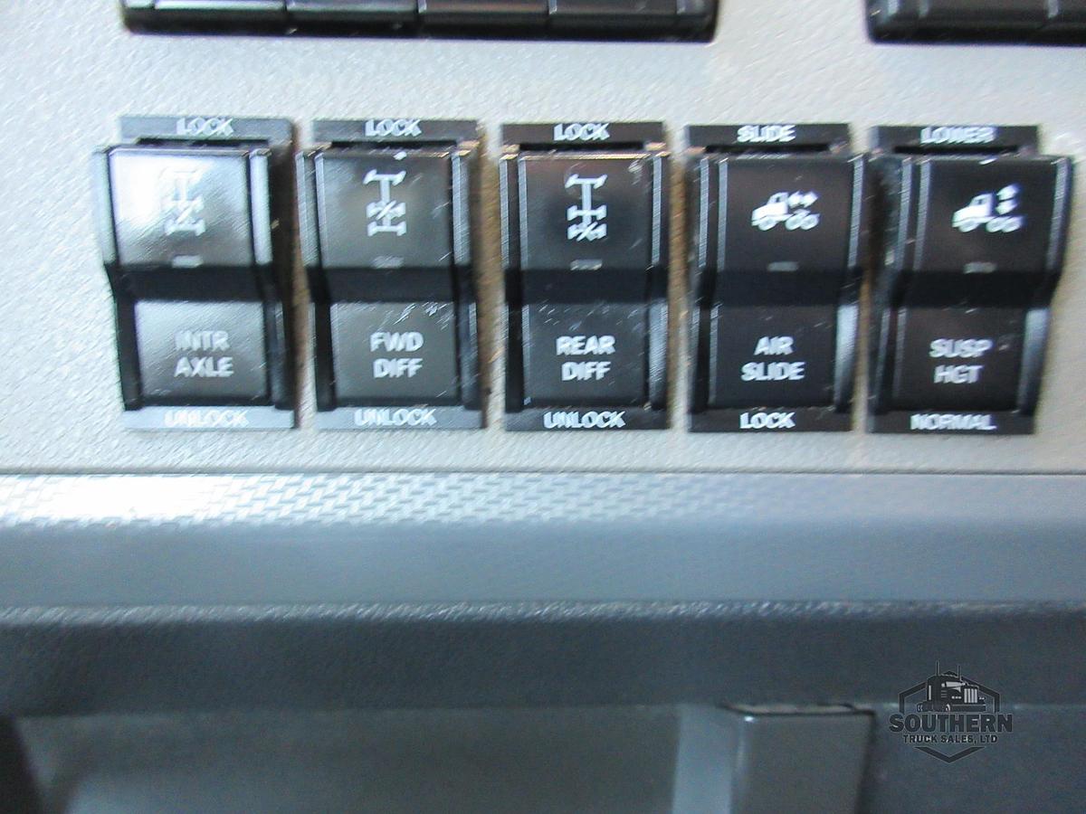 Used 2020 FREIGHTLINER CASCADIA 126