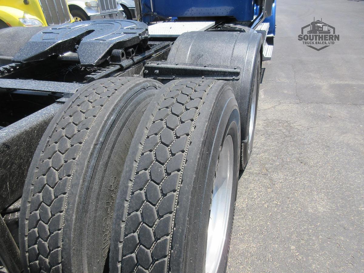 Used 2015 PETERBILT 389