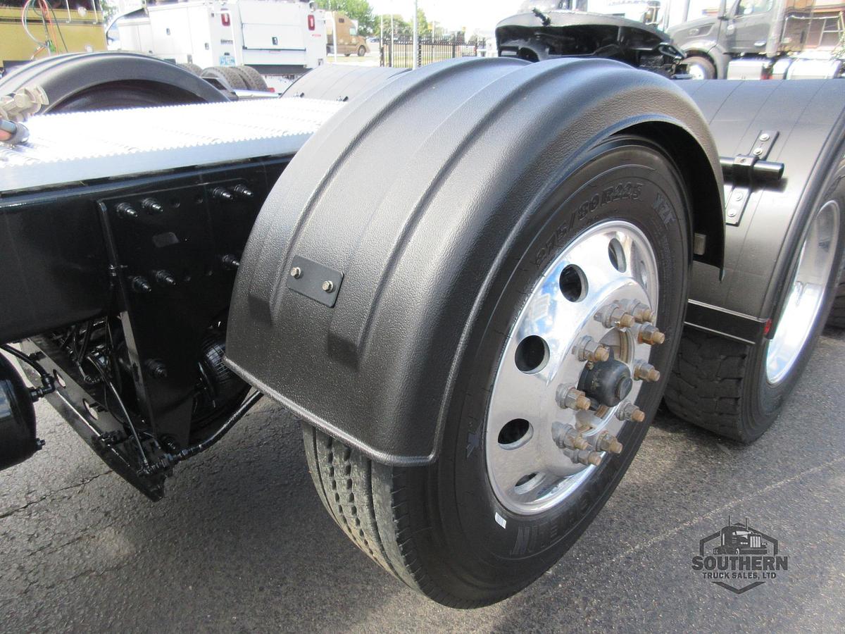 Used 2025 PETERBILT 567