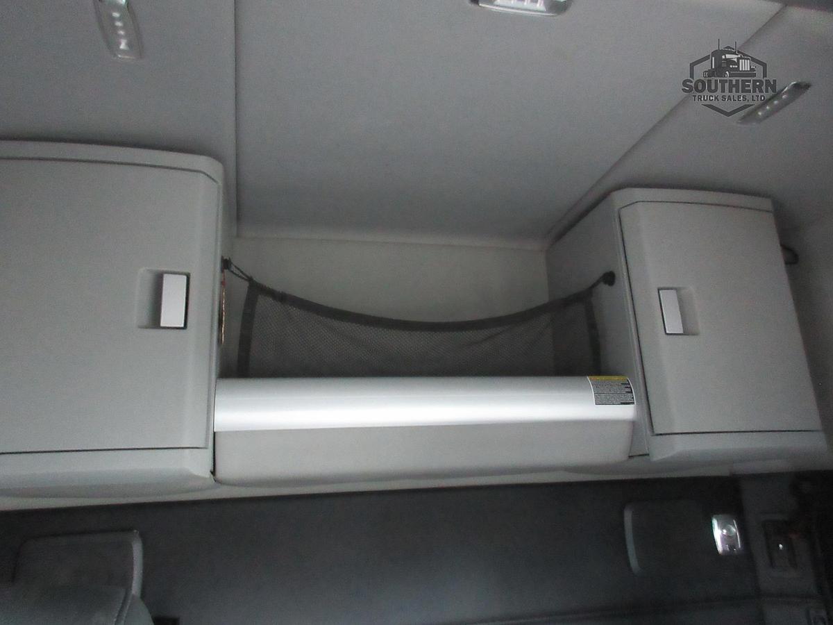 Used 2023 KENWORTH T880